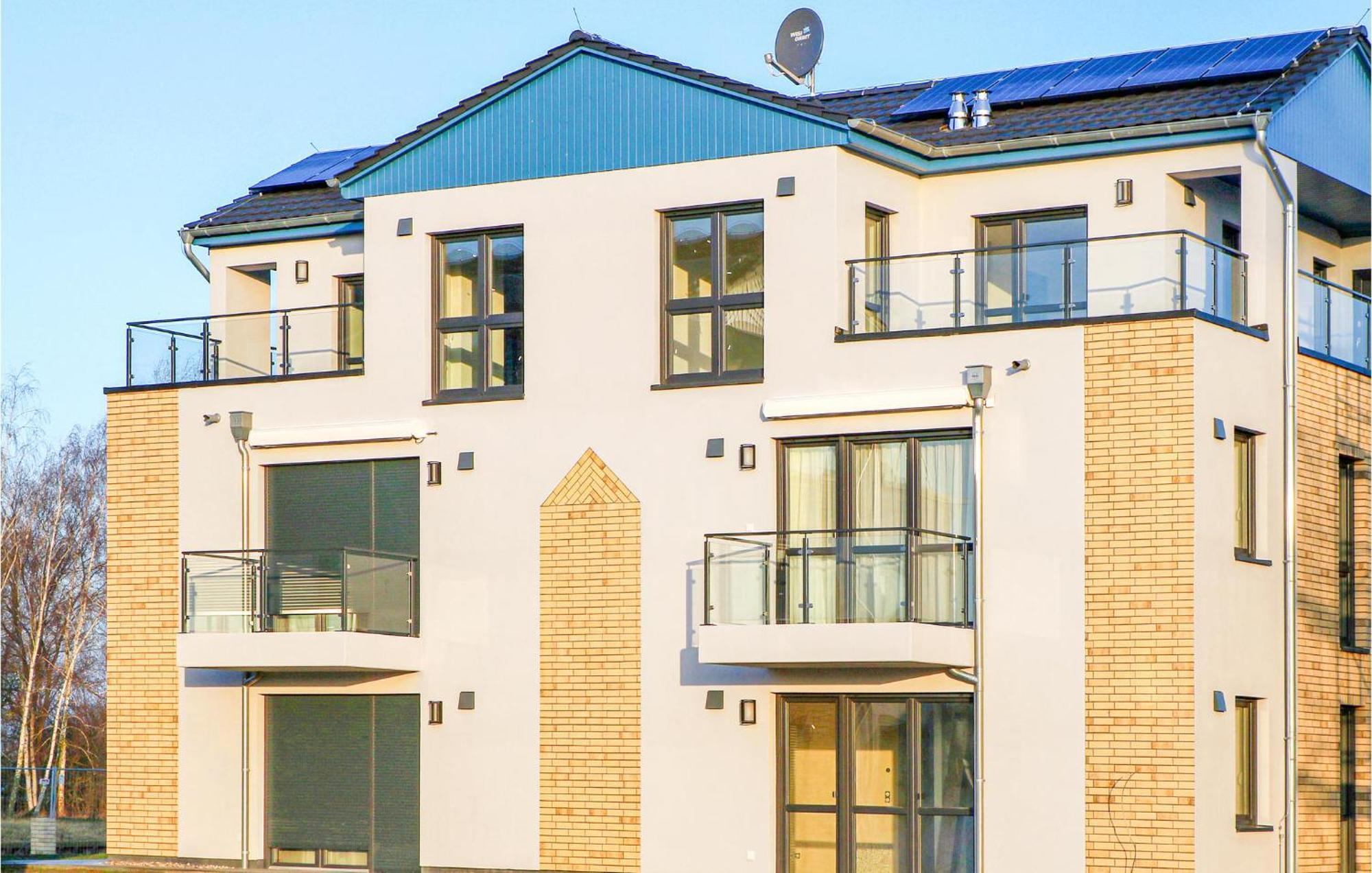 Lovely Apartment In Rechlin With Kitchen エクステリア 写真
